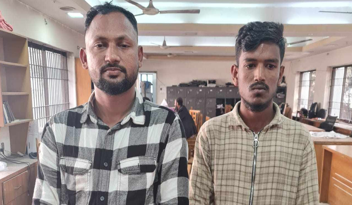 এনএসআই কর্মকর্তা সেজে চাঁদাবাজির অভিযোগে আটক ২