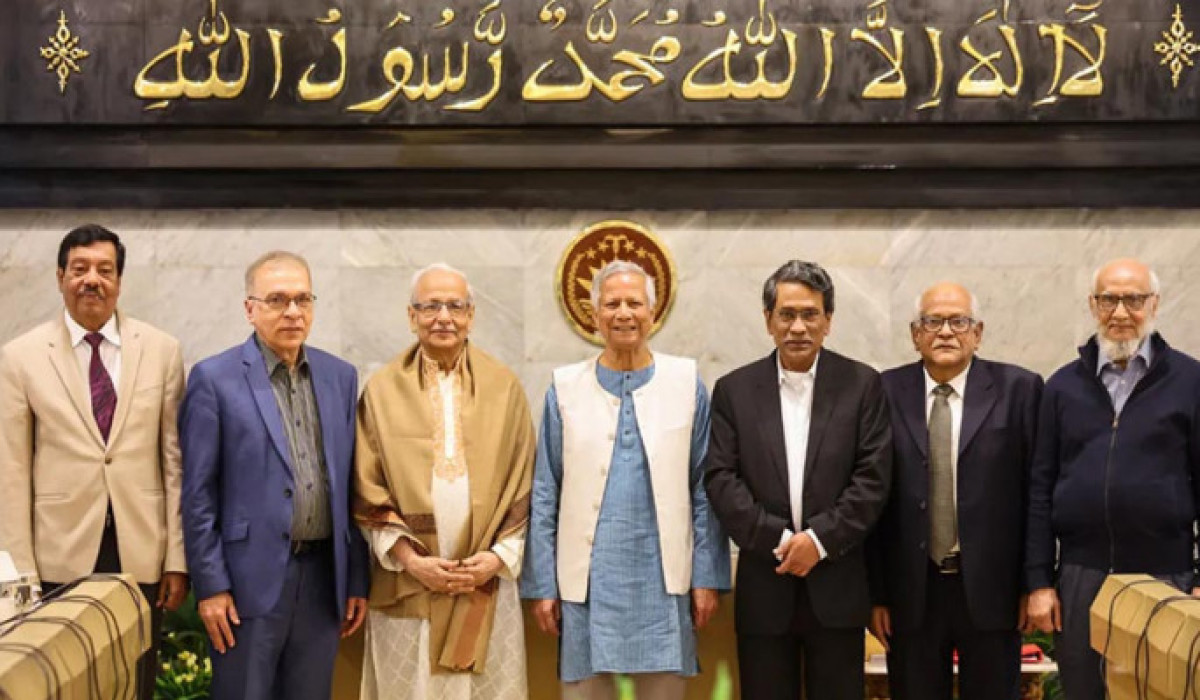 প্রধান উপদেষ্টার নেতৃত্বে ৭ সদস্যের জাতীয় ঐকমত্য কমিশন গঠন